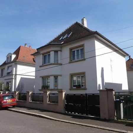 Apartment Grand 3 Pieces Stationnement Gratuit Dans La Rue