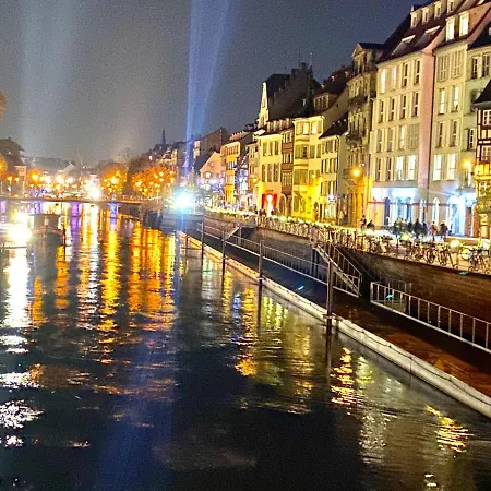 Grand 3 Pieces Stationnement Gratuit Dans La Rue Strasbourg